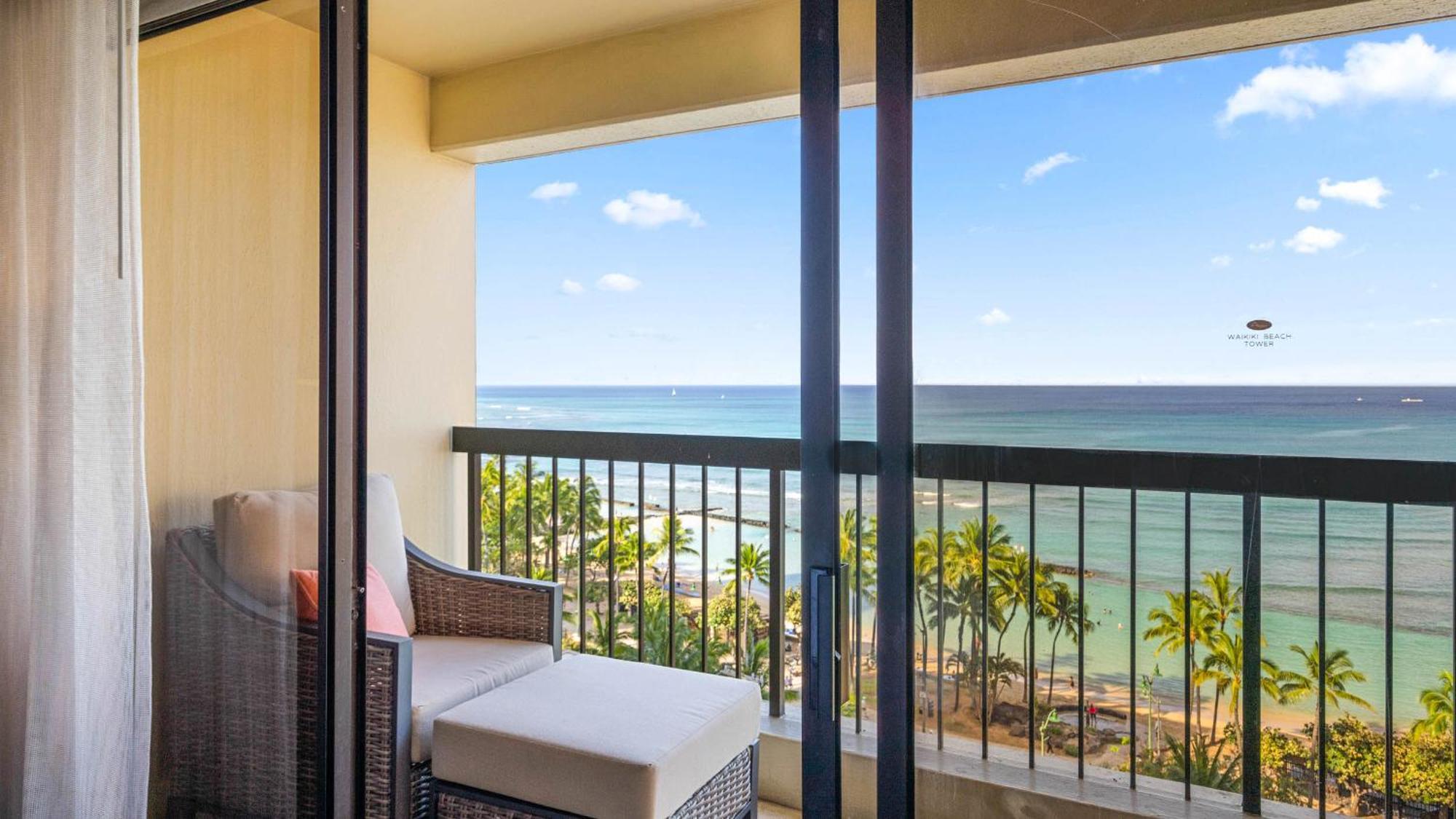 Luxury Oceanfront 2 Bedroom Apartment At Waikiki Beach Tower Гонолулу Экстерьер фото